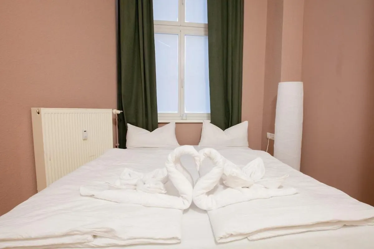 Apartment Ferienwohnung Atelier Rose Berlin